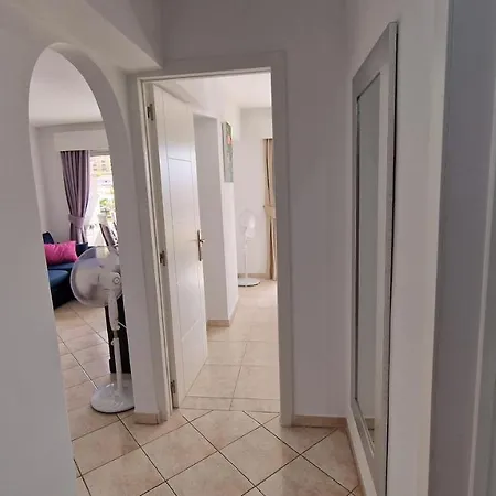 Ocean View Apartment, Costa Adeje,tenerife * אדחה